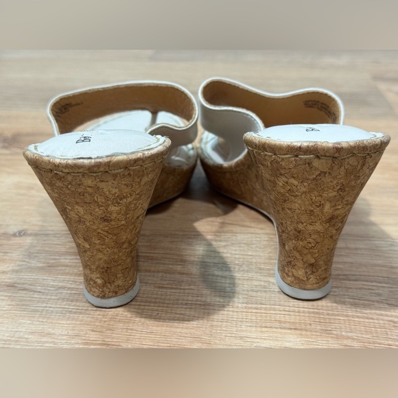 NEW Vintage Born Drilles White Cork Wedge Sandal Size 8 - Picture 5 of 8